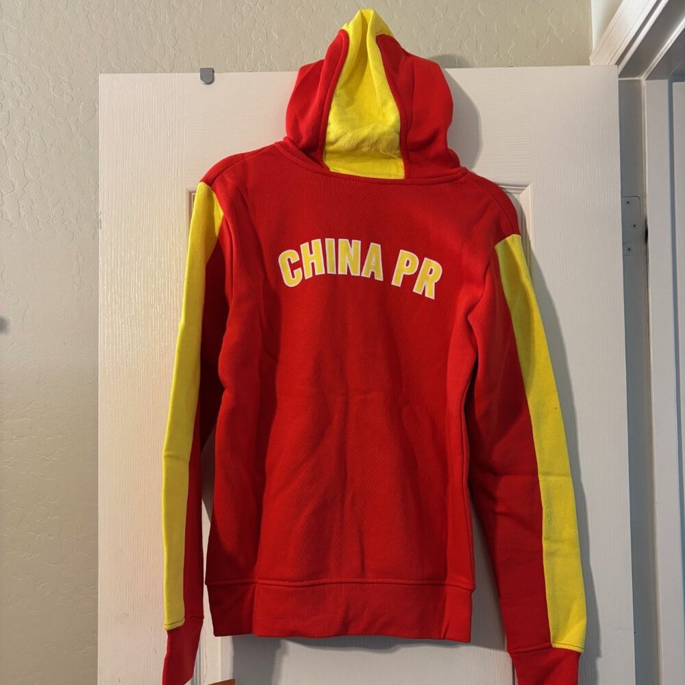 NWT Outerstuff Mens FIFA World Cup China PR Zip Hooded Sweatshirt SZ XS
